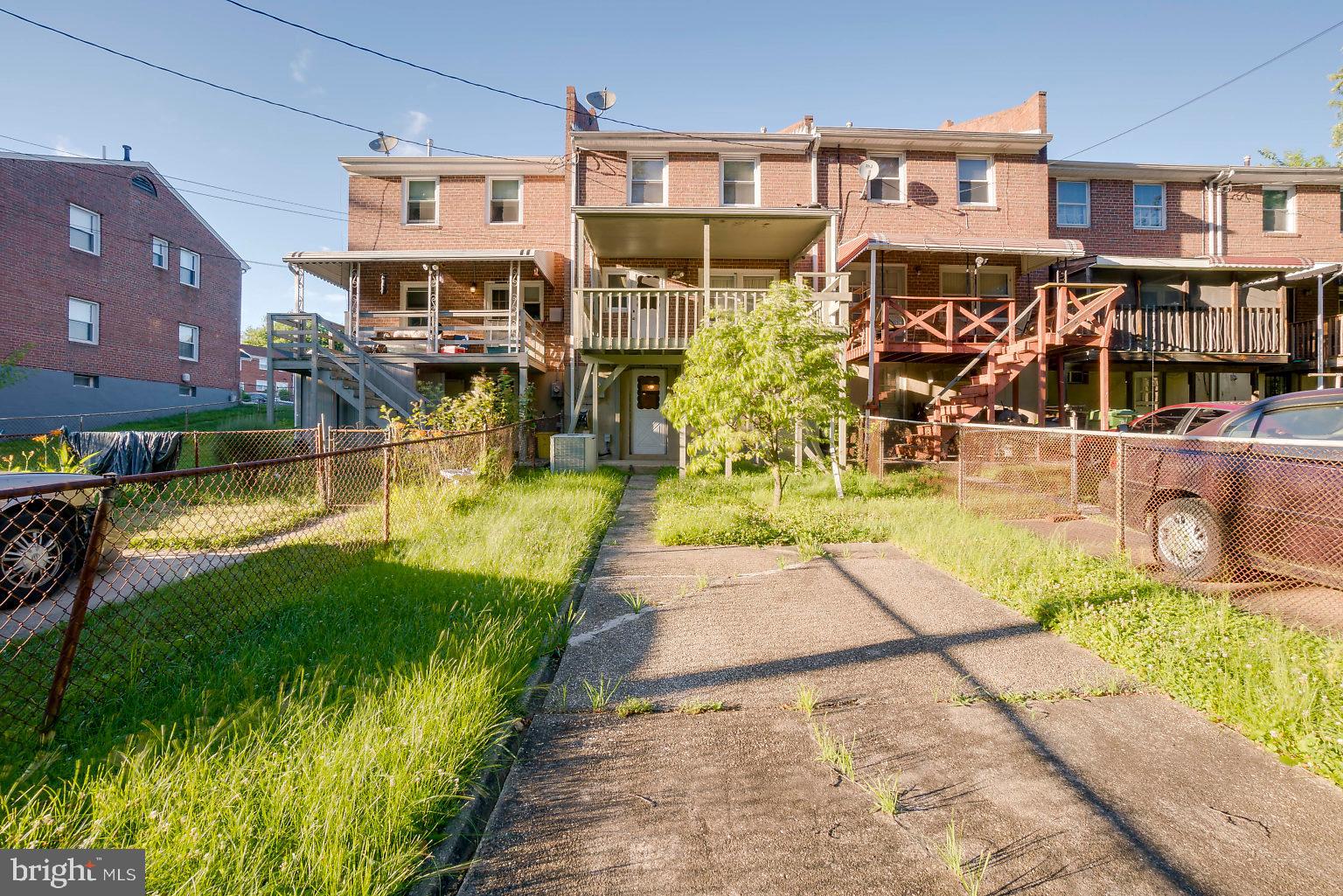 5219 Hillwell Road Baltimore, MD 21229 - Photo 30 of 44 Gallery Image 30