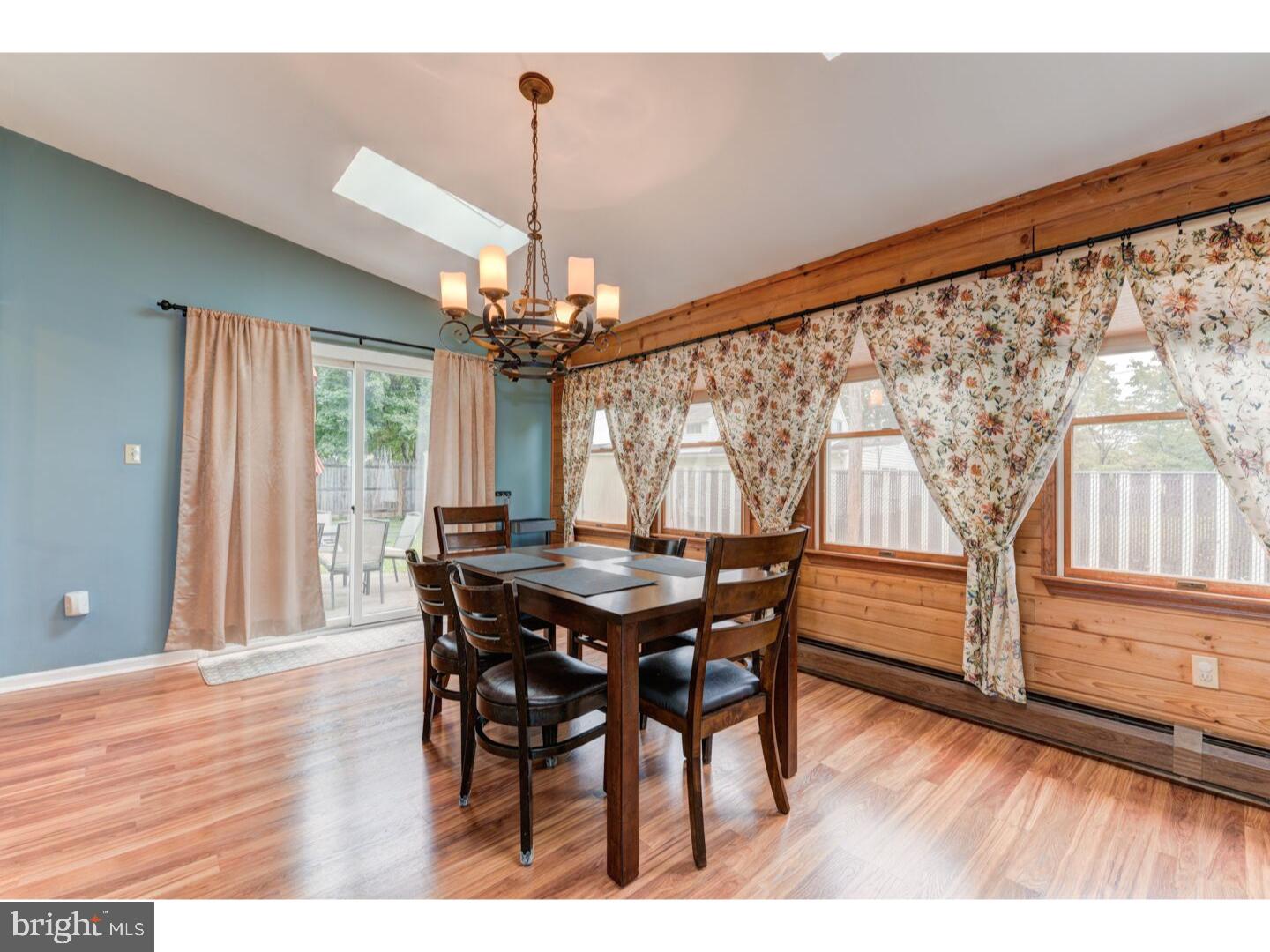 42 Quaker Hill Road Levittown, PA 19057 - Photo 5 of 18 Dining Room