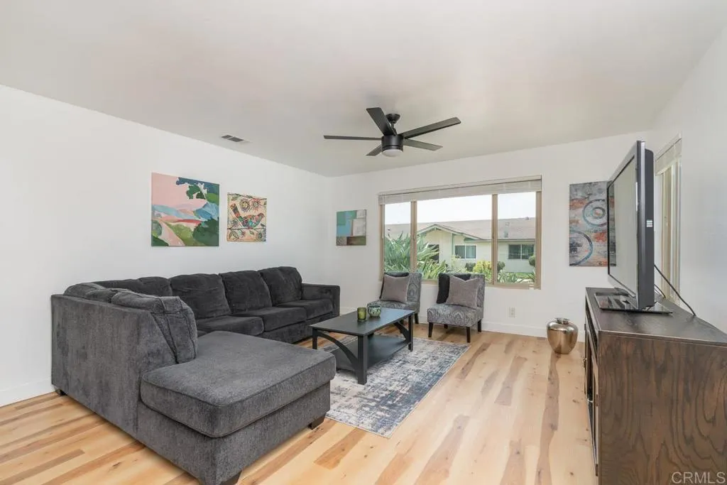 1025 Plover Way, Unit 3 Oceanside, CA 92057 - Photo 6 of 28