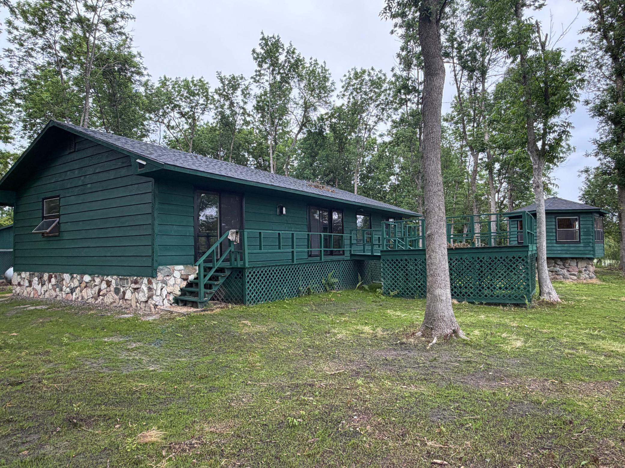 210 Oak Road Warroad, MN 56763 - Photo 8 of 30