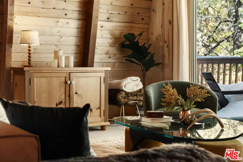 $540,000 | 43527 Shasta Road, Big Bear Lake, CA 92315