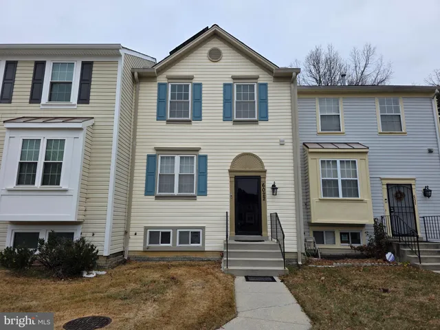 $2,400 | 6022 South Hil Mar Circle, District Heights, MD 20747