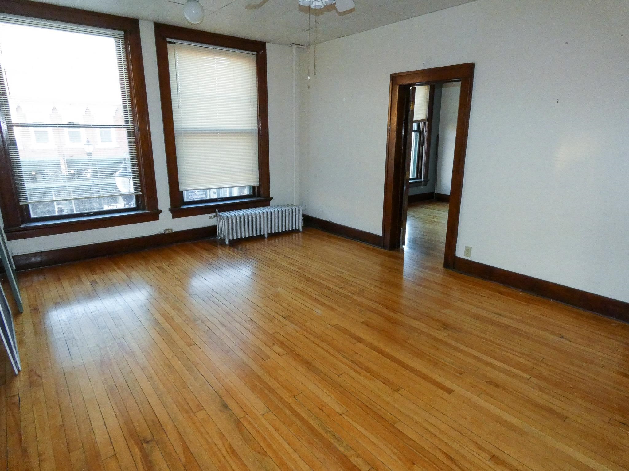 15 East Main Street Platteville, WI 53818 - Photo 10 of 16