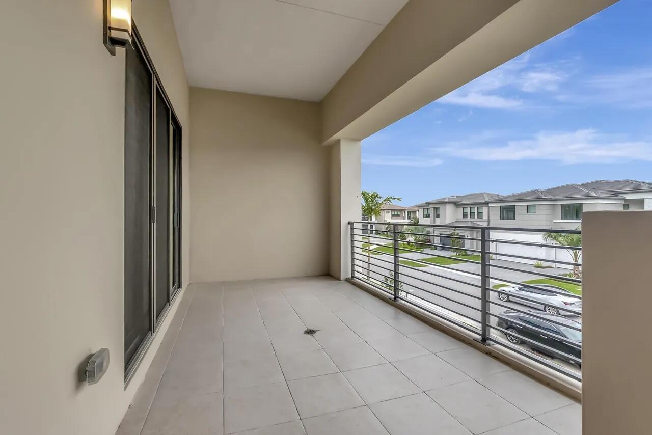 8612 Swinley Frst Way Boca Raton, FL 33434 - Photo 14 of 33 20-8612 SWINLEY FOREST WAY