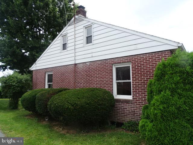 144 Highland Road Chambersburg, PA 17202 - Photo 4 of 37
