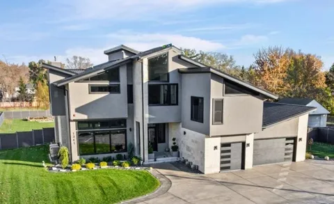 $2,275,000 | 1341 Pfingsten Road, Northbrook, IL 60062