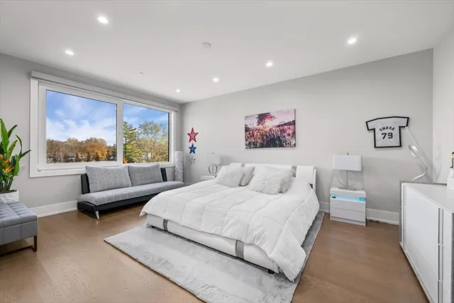 $2,495,000 | 1341 Pfingsten Road, Northbrook, IL 60062