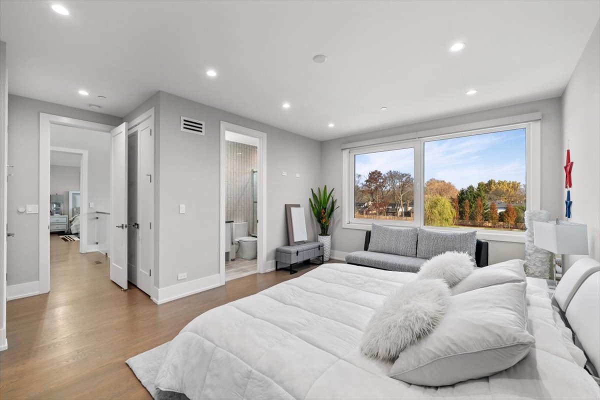 1341 Pfingsten Road Northbrook, IL 60062 - Photo 30 of 67