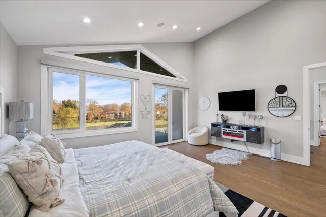 $2,495,000 | 1341 Pfingsten Road, Northbrook, IL 60062