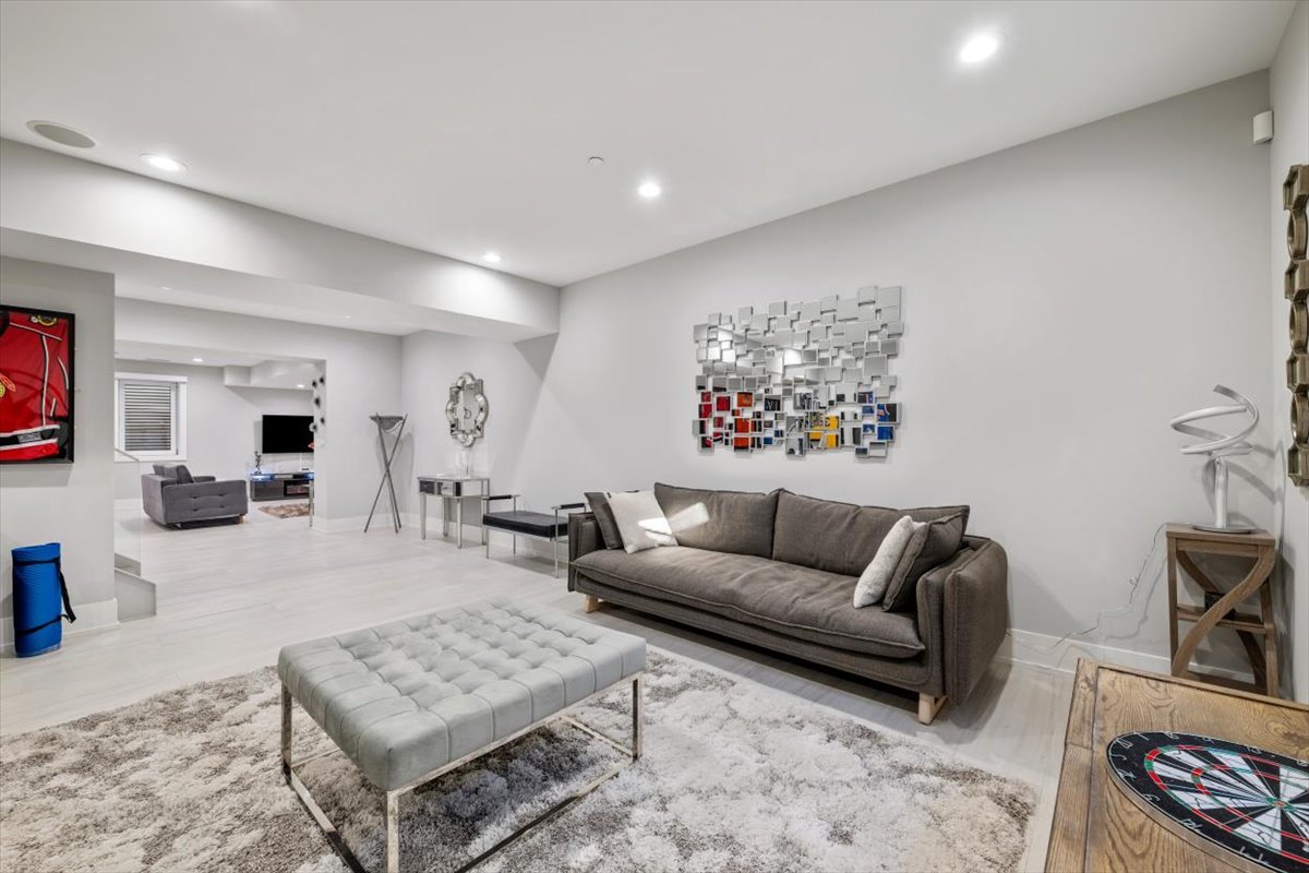 1341 Pfingsten Road Northbrook, IL 60062 - Photo 41 of 67