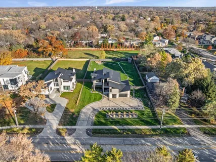 $2,275,000 | 1341 Pfingsten Road, Northbrook, IL 60062