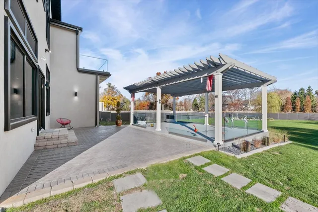 $2,495,000 | 1341 Pfingsten Road, Northbrook, IL 60062