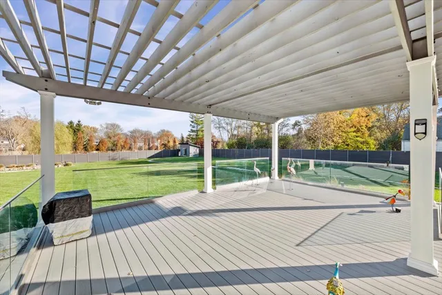 $2,495,000 | 1341 Pfingsten Road, Northbrook, IL 60062