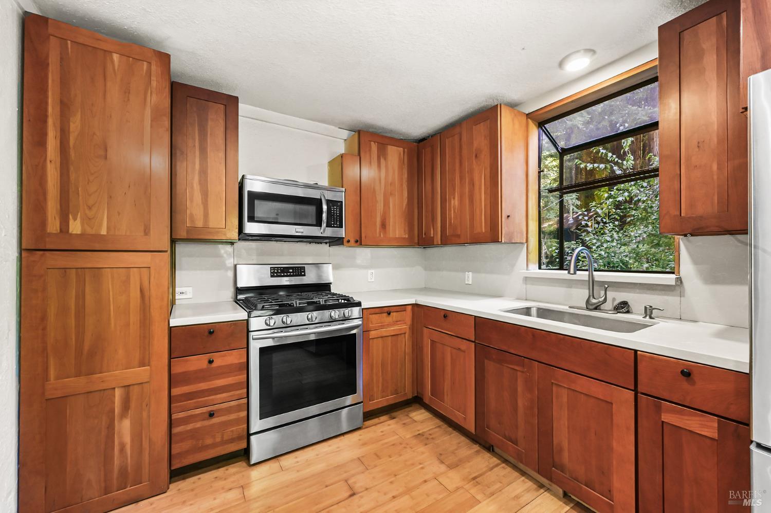 20251 Willow Road Monte Rio, CA 95462 - Photo 17 of 43 Gallery Image 17