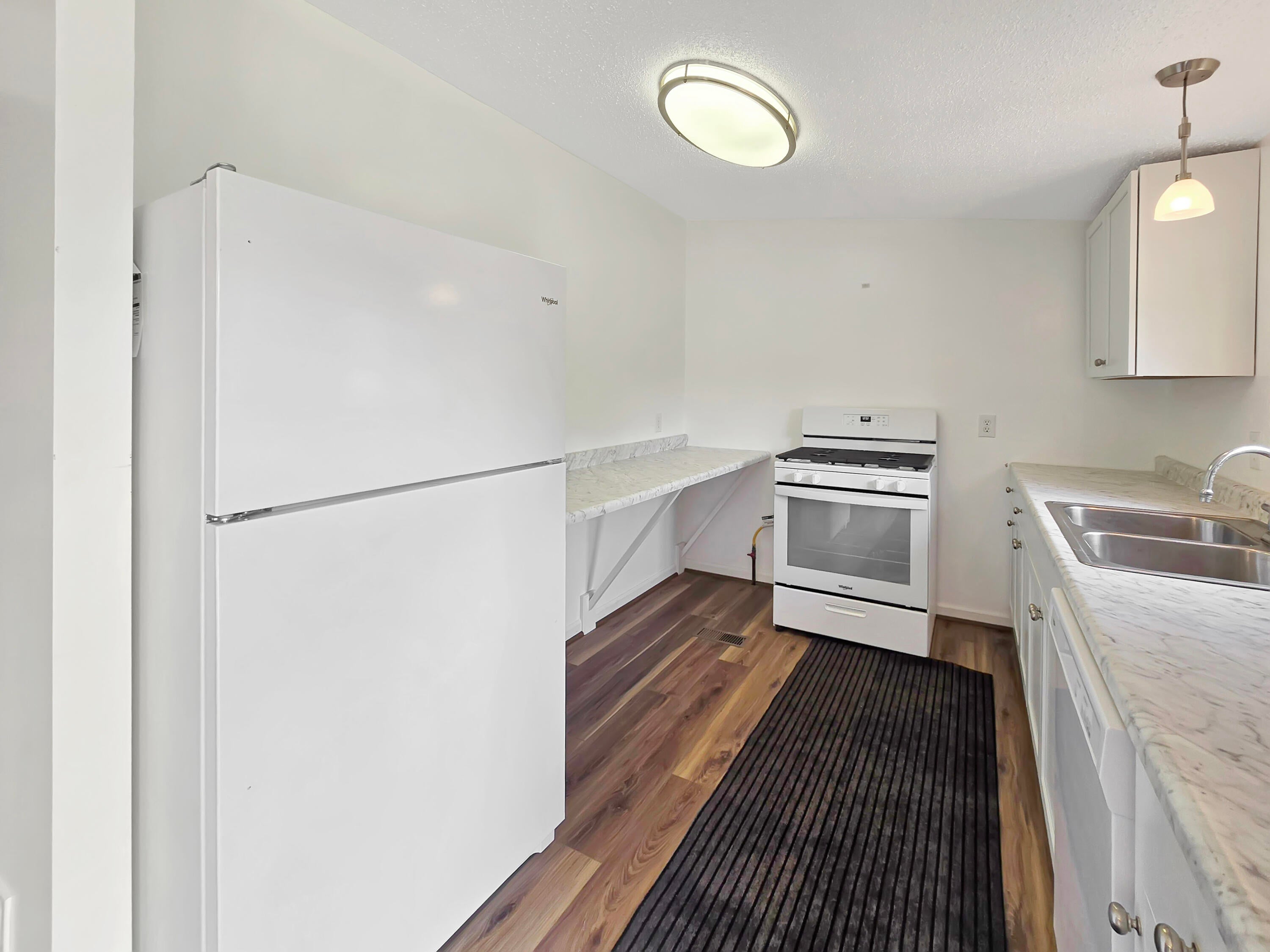 11990 Lake 15 Road Atlanta, MI 49709 - Photo 4 of 33 Kitchen