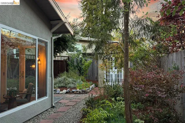 $995,000 | 71 Norwood Avenue, Kensington, CA 94707