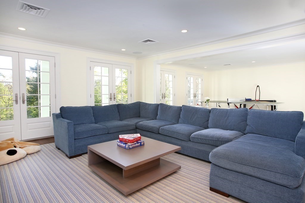 172 Chestnut Hill Road Newton, MA 02467 - Photo 30 of 42