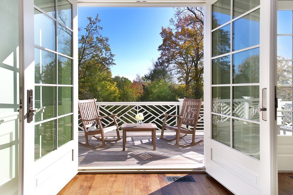 172 Chestnut Hill Road Newton, MA 02467 - Photo 6 of 42