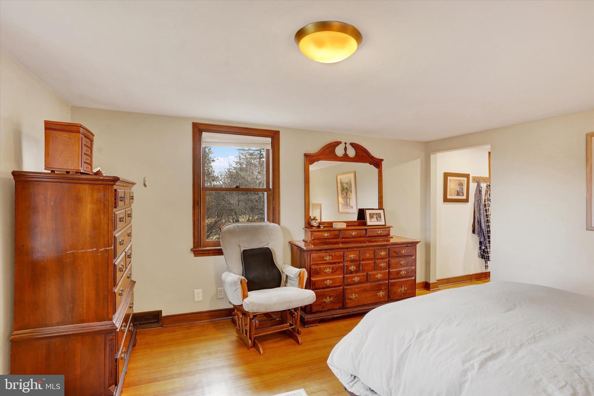 755 Fetters Mill Road Huntingdon Valley, PA 19006 - Photo 17 of 38 Primary Bedroom