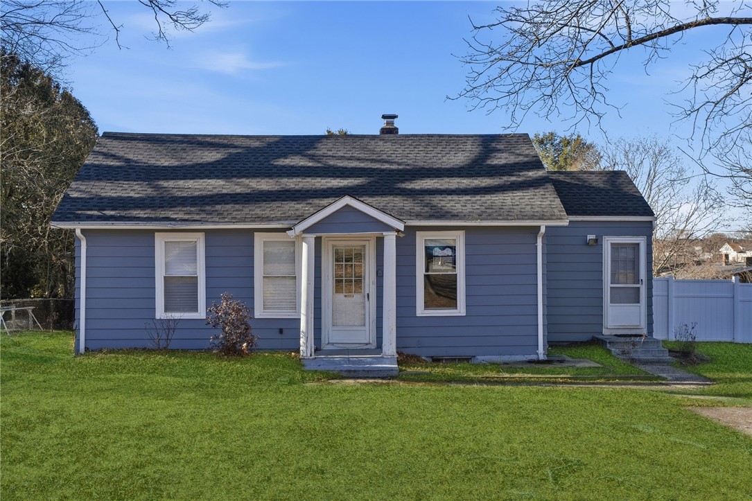 213 St Louis Avenue Woonsocket, RI 02895 - Photo 1 of 20