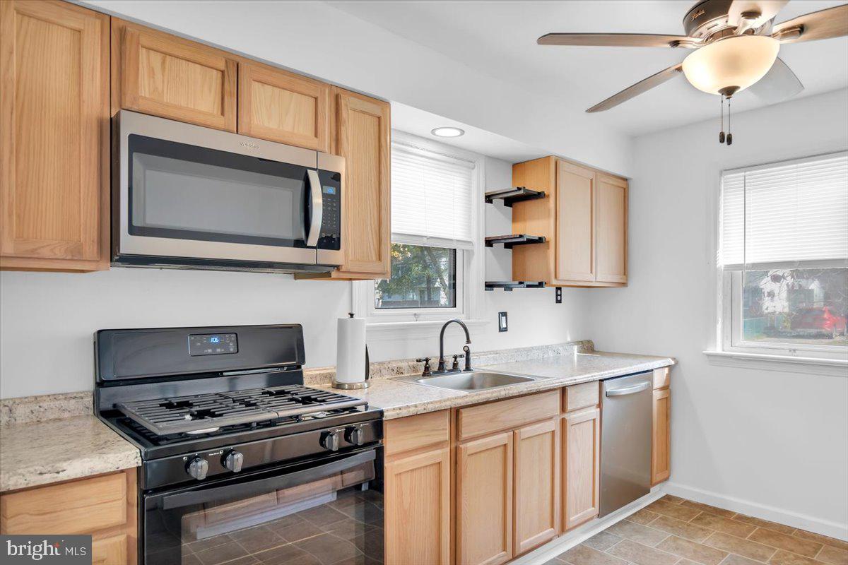 212 West Maple Avenue Lindenwold, NJ 08021 - Photo 10 of 24 Gallery Image 10