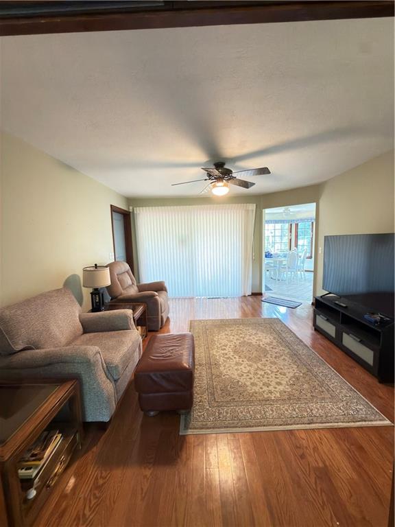 293 Spring Run Road Crescent, PA 15046 - Photo 10 of 41