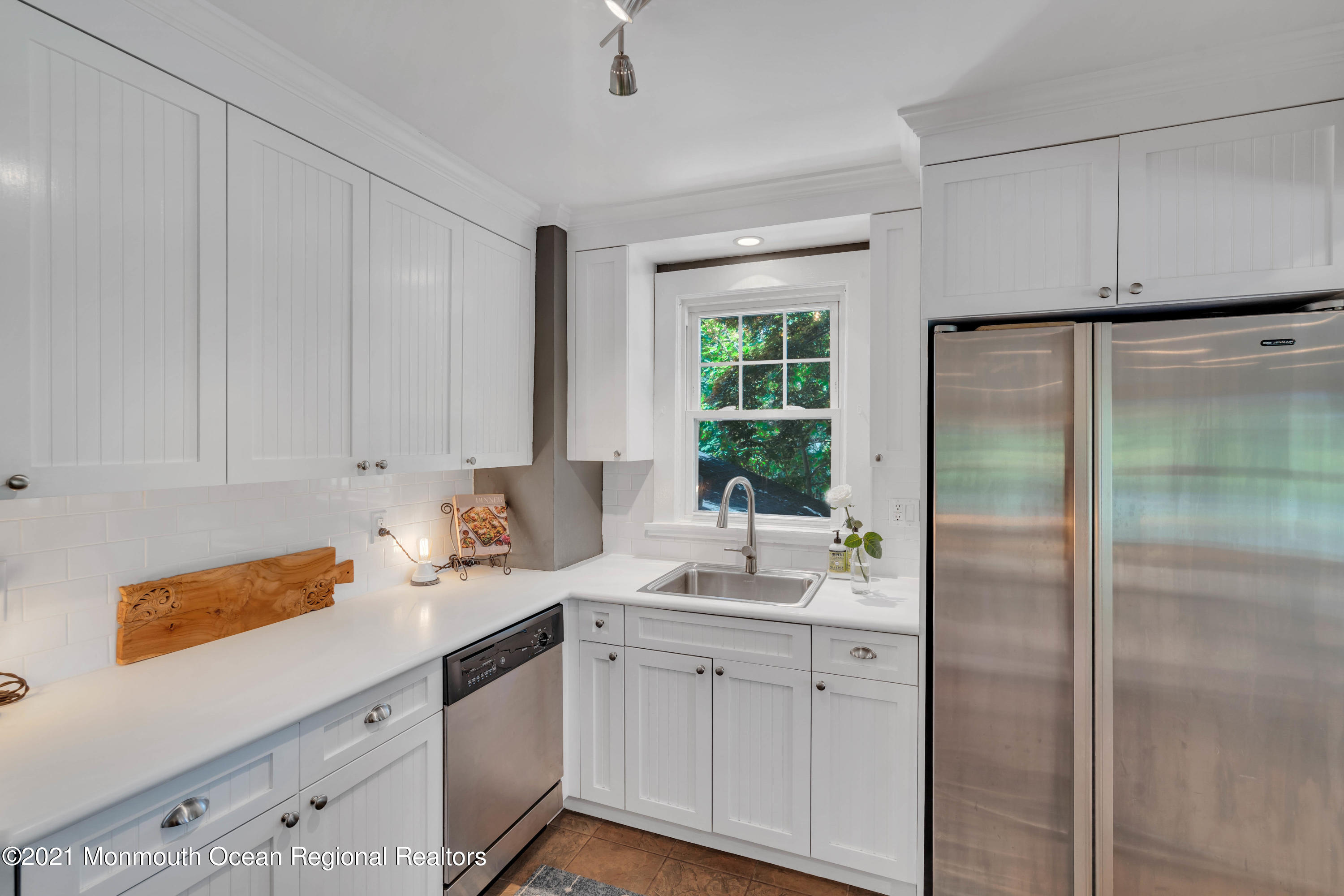 521 Locust Point Road Rumson, NJ 07760 - Photo 20 of 54 023_dsc03061