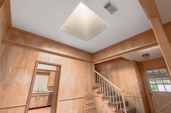 a view of entryway