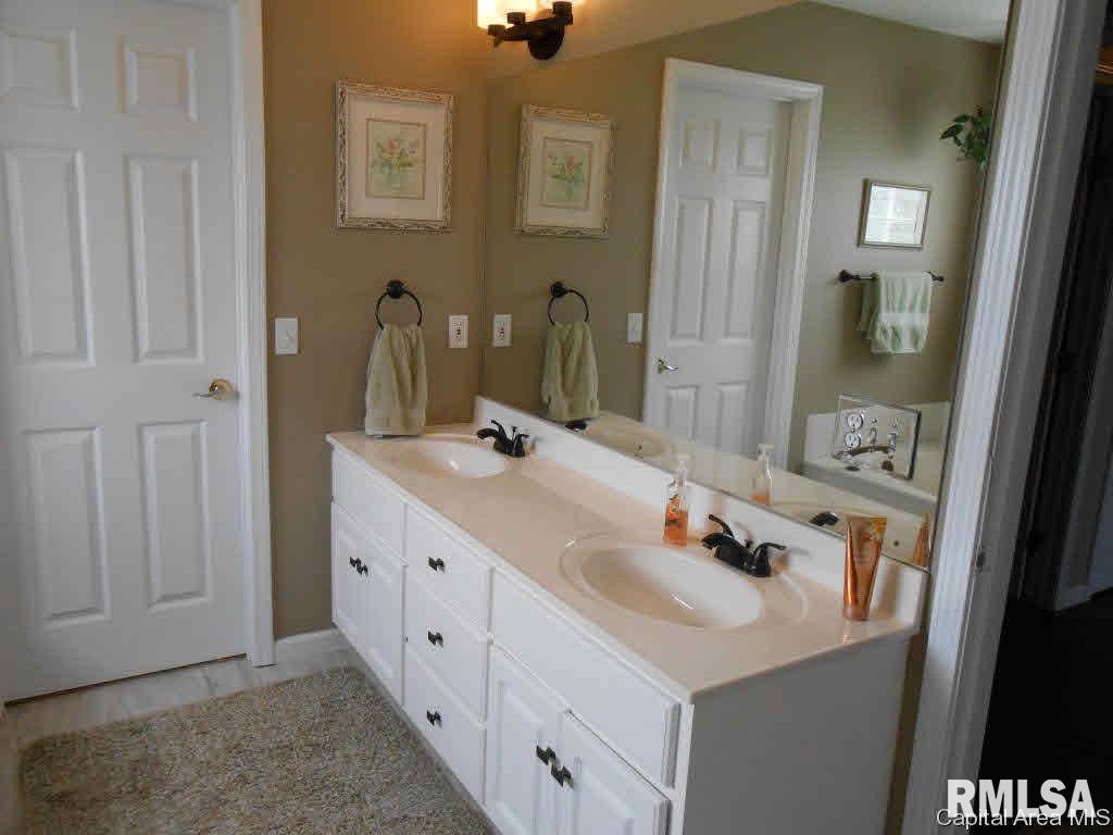 6701 Preston Drive Springfield, IL 62711 - Photo 19 of 26 Gallery Image 19