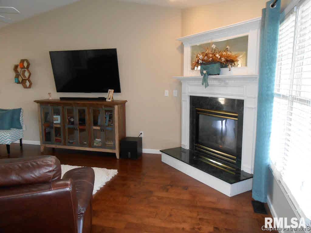 6701 Preston Drive Springfield, IL 62711 - Photo 3 of 26 Gallery Image 3