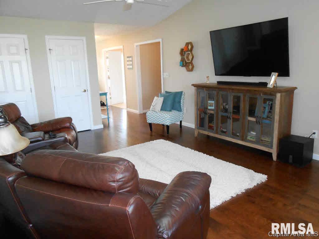 6701 Preston Drive Springfield, IL 62711 - Photo 4 of 26 Gallery Image 4