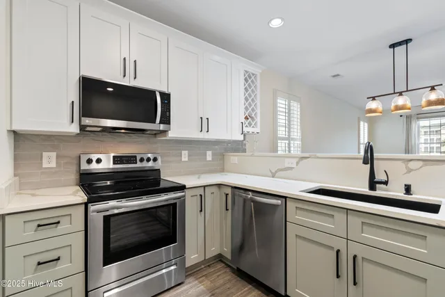 $307,000 | 973 Great Egret Circle Southwest, Unit 1, Sunset Beach, NC 28468