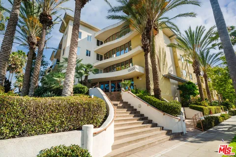 $599,000 | 13200 Pacific Promenade, Unit 322, Playa Vista, CA 90094