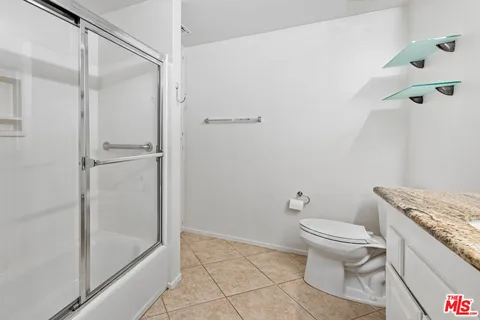 $599,000 | 13200 Pacific Promenade, Unit 322, Playa Vista, CA 90094