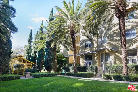 $599,000 | 13200 Pacific Promenade, Unit 322, Playa Vista, CA 90094