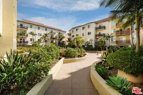 $599,000 | 13200 Pacific Promenade, Unit 322, Playa Vista, CA 90094