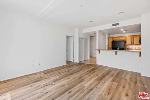 $599,000 | 13200 Pacific Promenade, Unit 322, Playa Vista, CA 90094