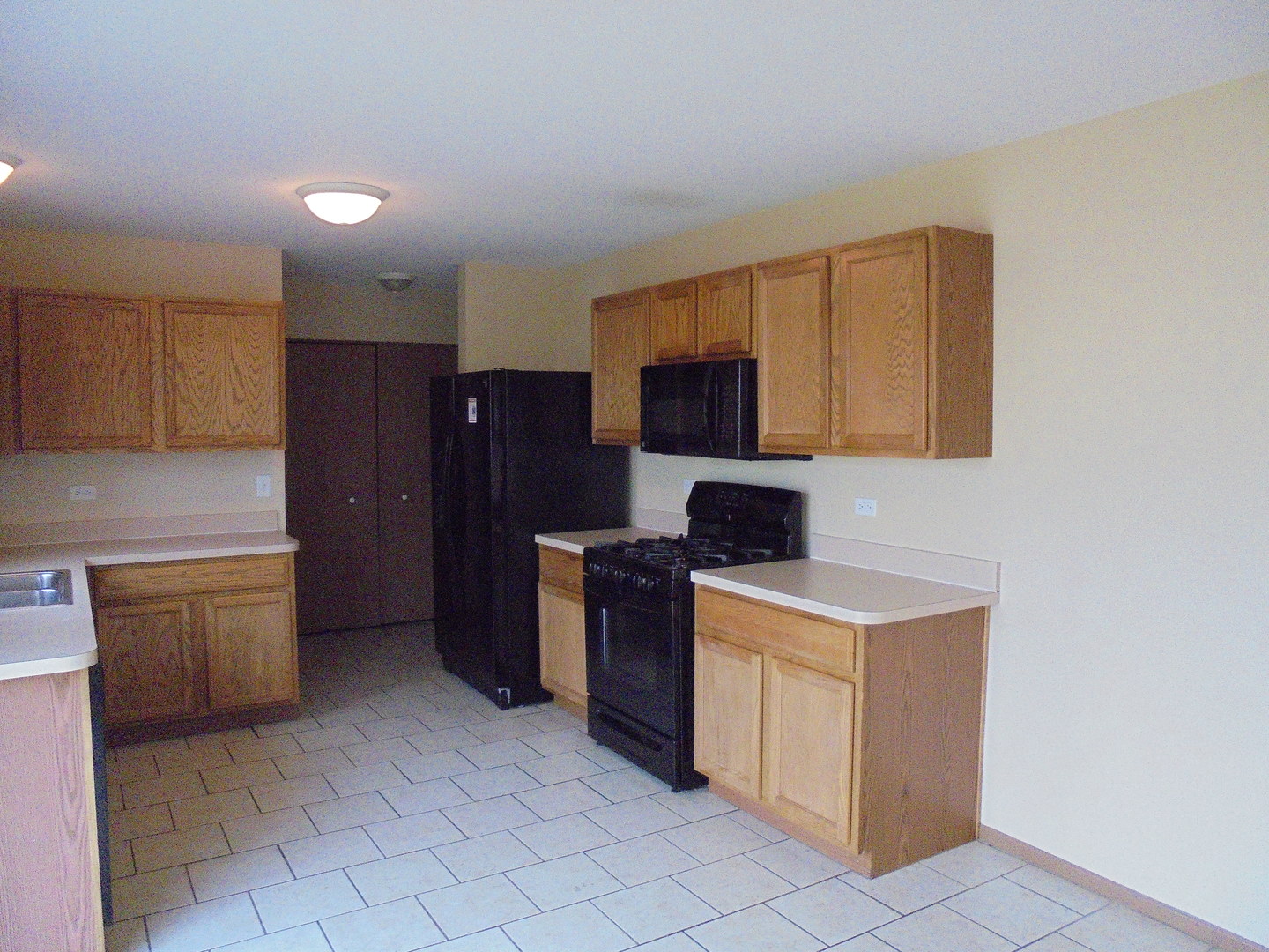 3503 Harms Road Joliet, IL 60435 - Photo 6 of 13