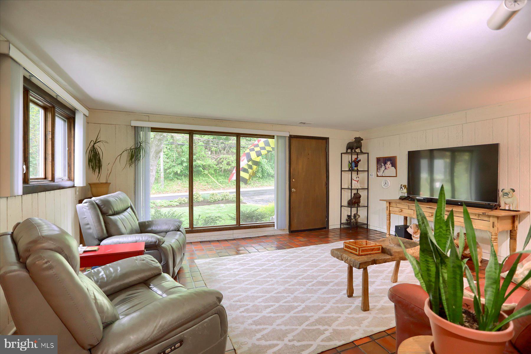 6002 Roland Avenue Baltimore, MD 21210 - Photo 28 of 49 Lower Level Family Room