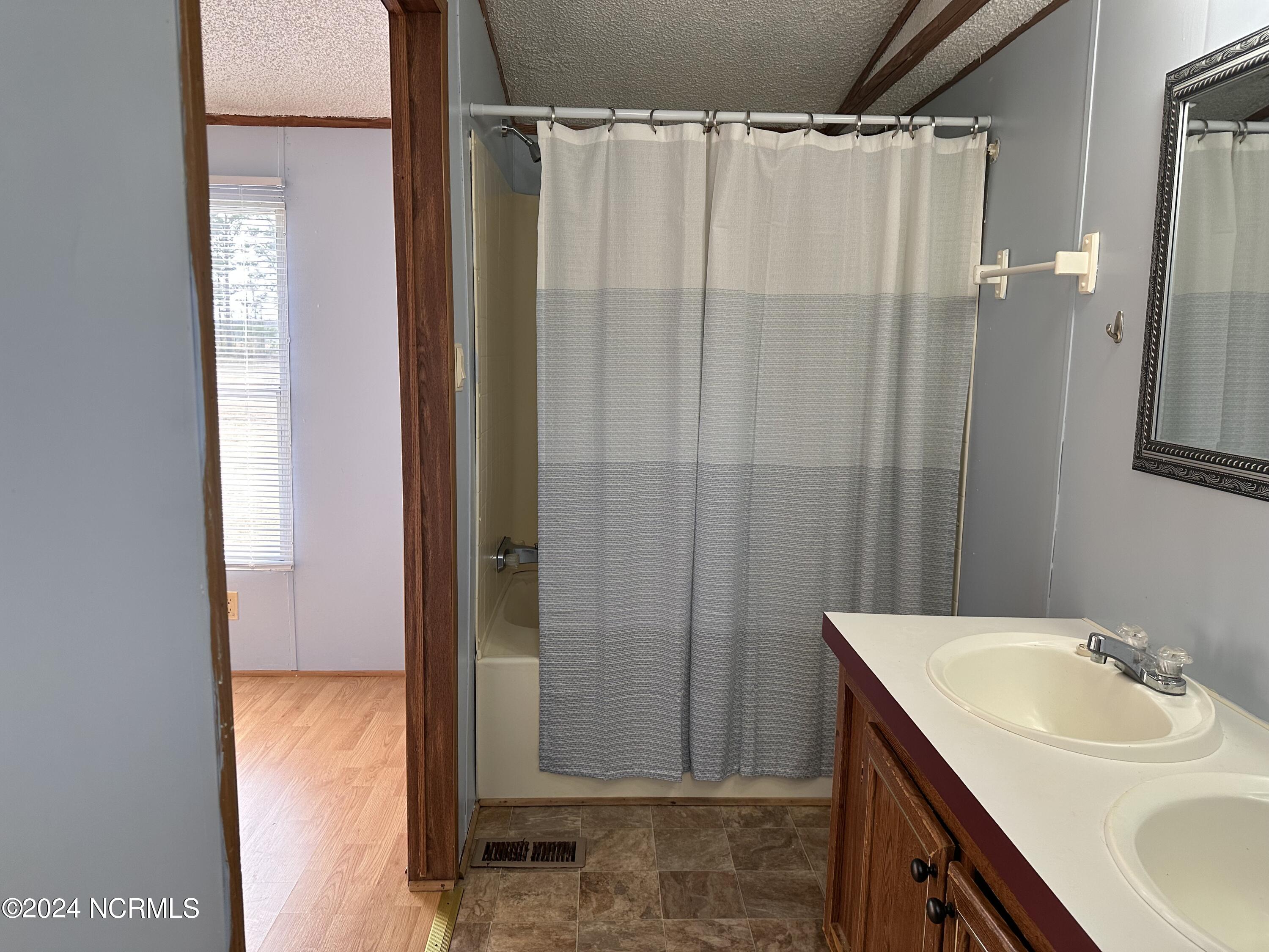 205 Ralph Hunt Boulevard Orrum, NC 28369 - Photo 10 of 20 IMG_1274