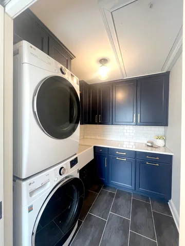 $1,250,000 | 526 South Grove Avenue, Barrington, IL 60010