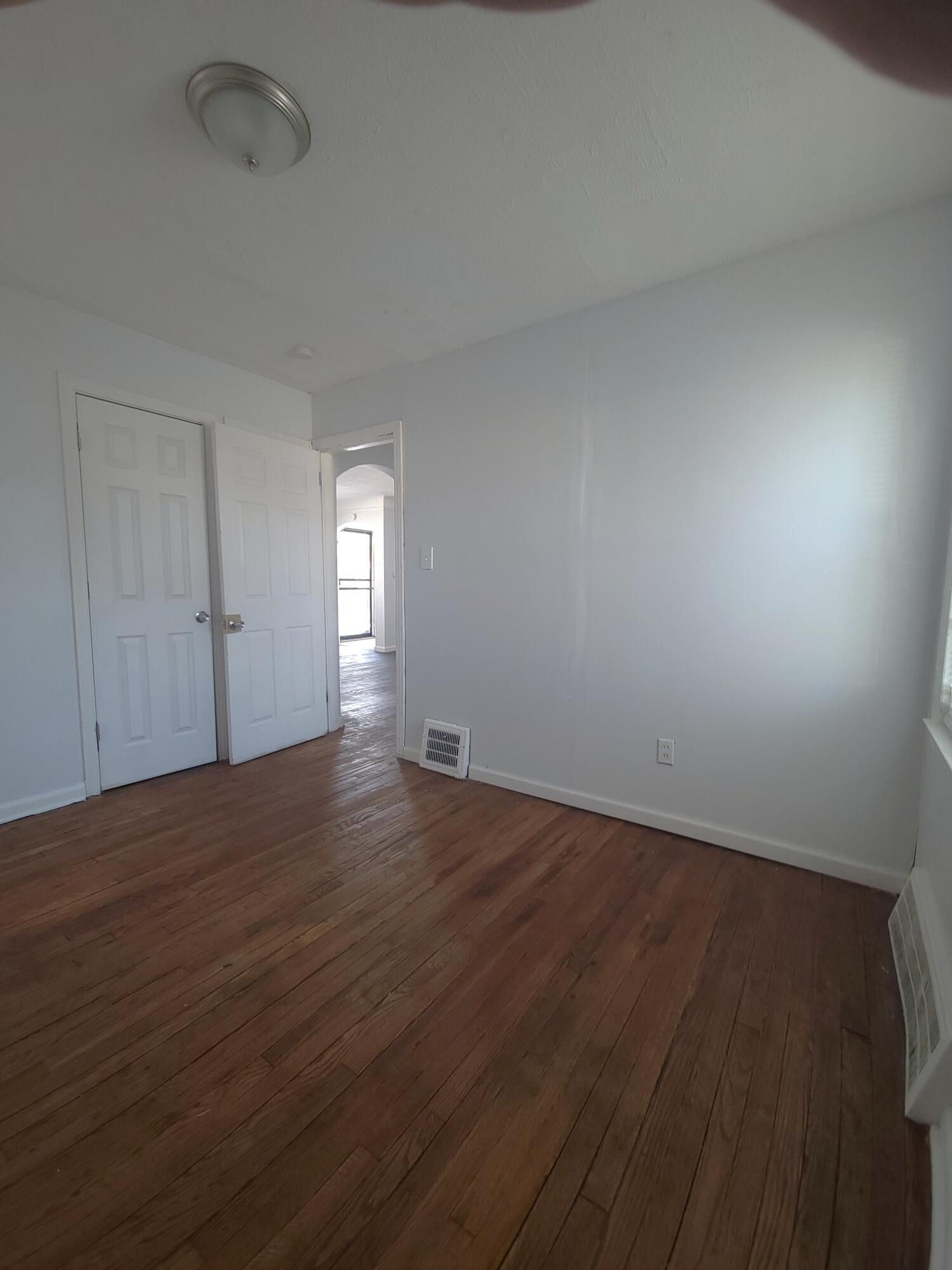 12505 Laing Street Detroit, MI 48224 - Photo 5 of 8 rooms2