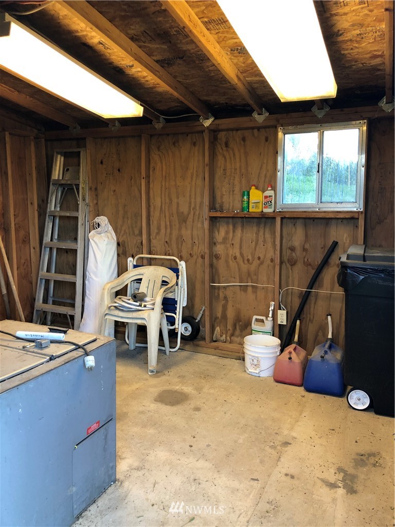 14237 Solberg Road Southeast Yelm, WA 98597 - Photo 6 of 27 Gallery Image 6