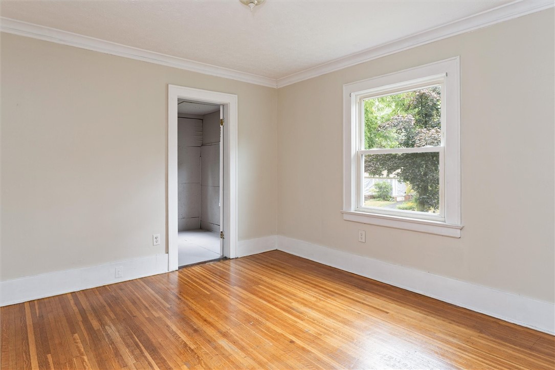 19 Genesee Park Boulevard Rochester, NY 14611 - Photo 37 of 50