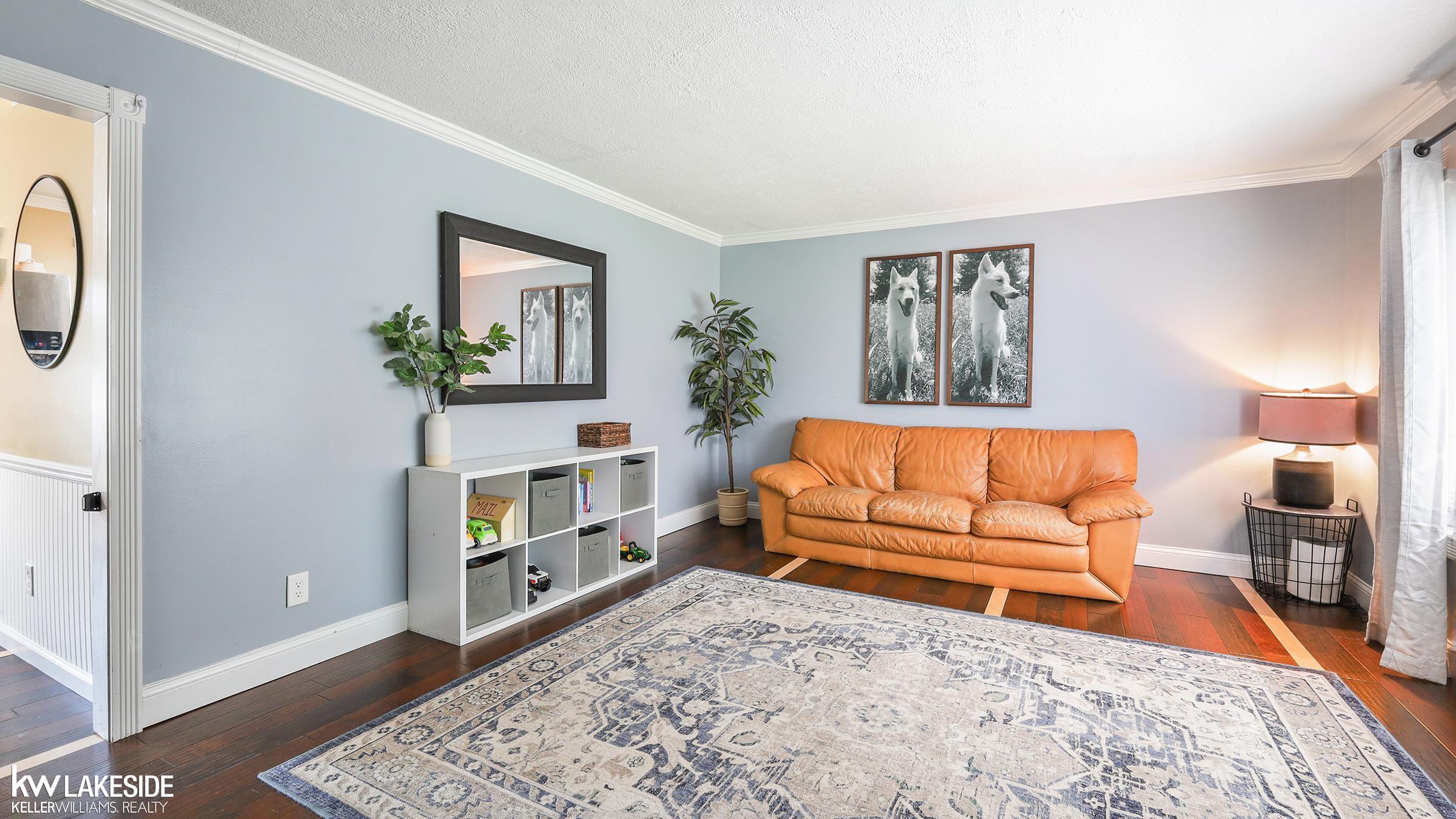 33751 Schneider Road New Baltimore, MI 48047 - Photo 6 of 29 50152812-bffee143-fb6e-49a6-b650-89e2deff4e45.JPG