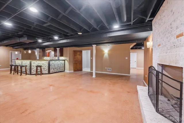 $900,000 | 884 Twin Elms Lane, Batavia, IL 60510