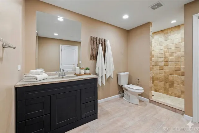 $900,000 | 884 Twin Elms Lane, Batavia, IL 60510