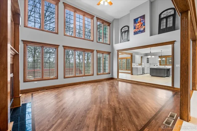 $900,000 | 884 Twin Elms Lane, Batavia, IL 60510