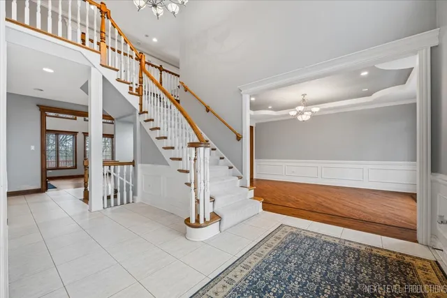 $900,000 | 884 Twin Elms Lane, Batavia, IL 60510