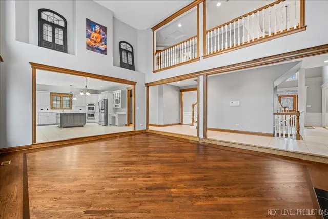 $900,000 | 884 Twin Elms Lane, Batavia, IL 60510